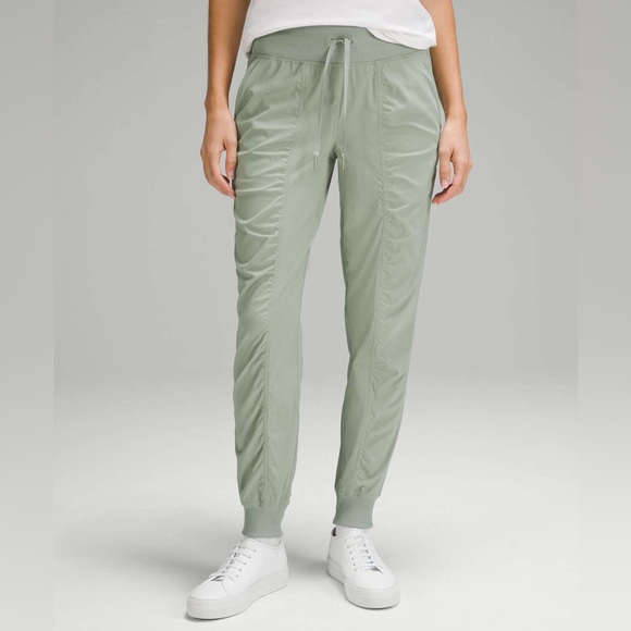 Lululemon Dance Studio Mid-Rise Jogger *Full Length in Palm Court Green Size 0 - Picture 1 of 14
